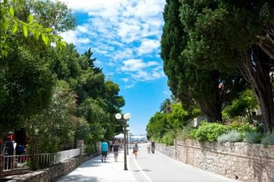 SOFIA One bedroom loft apartment 4pax