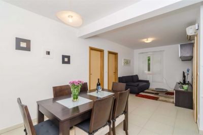Two bedroom apartment with terrace C2 - Carmelitta