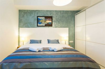 5 - PRECIOUS MOMENTS - Boutique Pine Tree Apartments