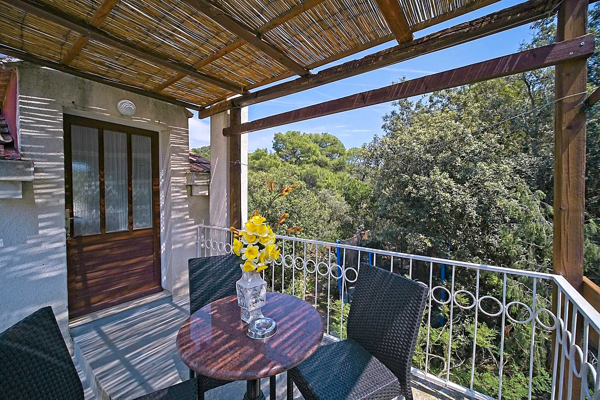Matana Pomena - A5 Two-Bedroom Apartment with Terrace