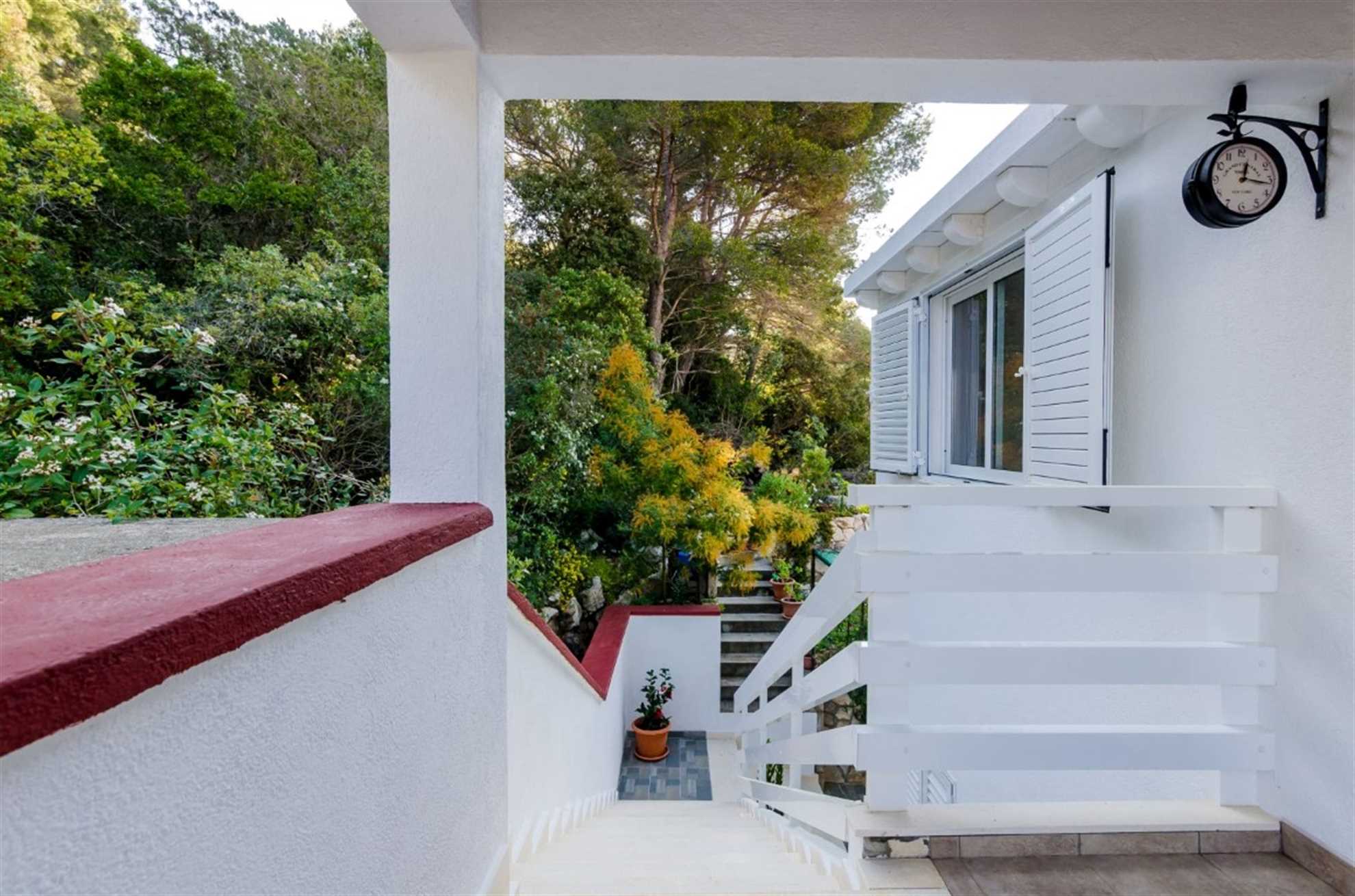 A4 Apartment with Terrace Lorena for rent in Mljet, South Dalmatia