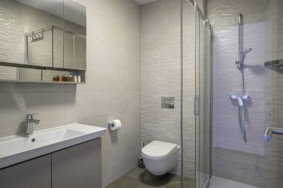 4 - Jasmin Lush TOP FLOOR - one bedroom apartment Boutique Pine Tree Apartments