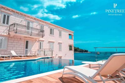 2 - Ortensia Love TOP FLOOR - apartment with terrace - Boutique Pine Tree Apartments