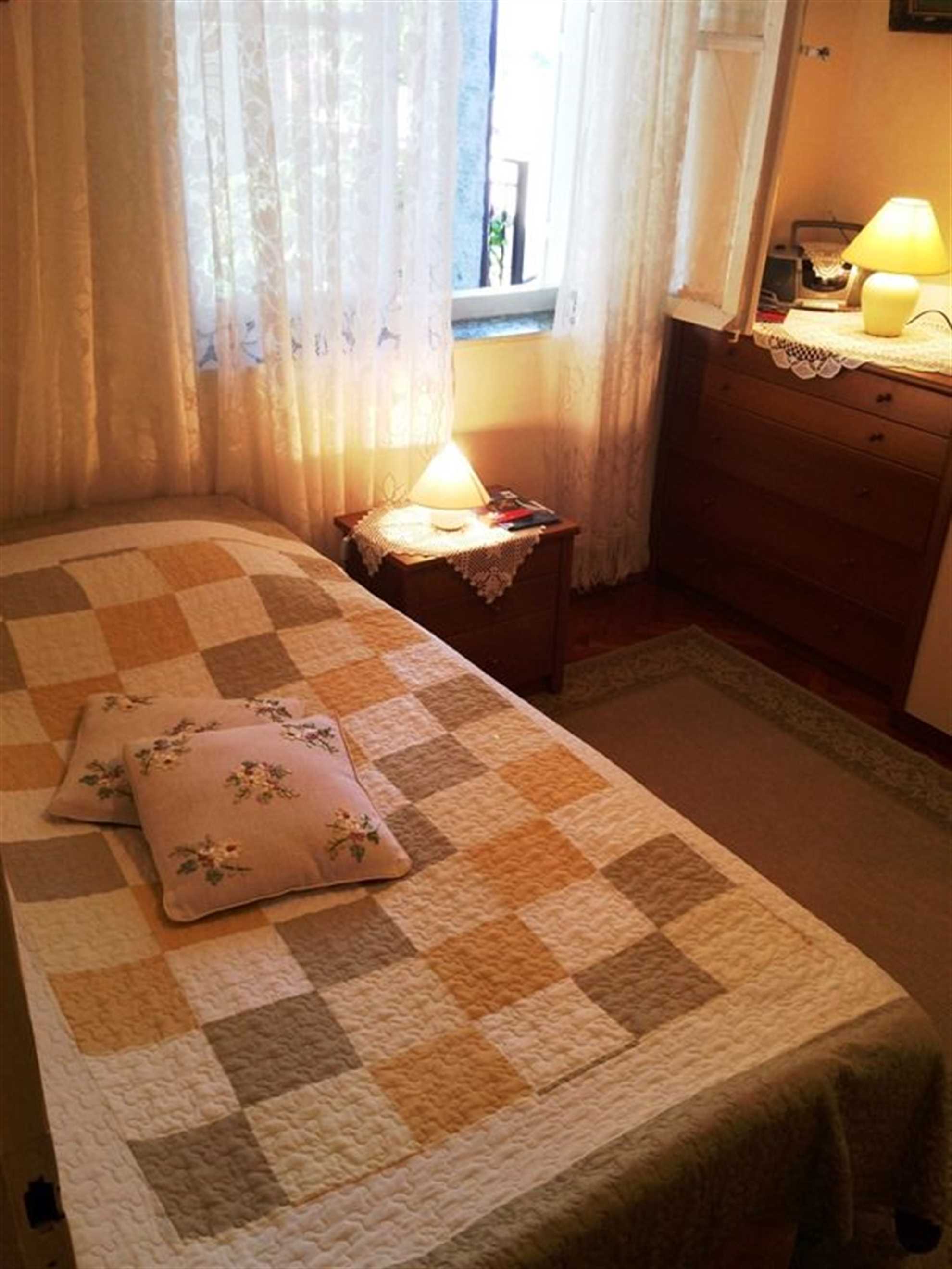 Ruža Guest House - Single Room