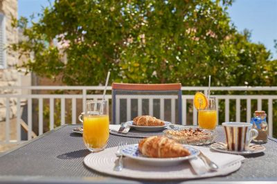 3 Double room with balcony and sea view Villa Kate Dadić