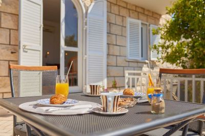 3 Double room with balcony and sea view Villa Kate Dadić