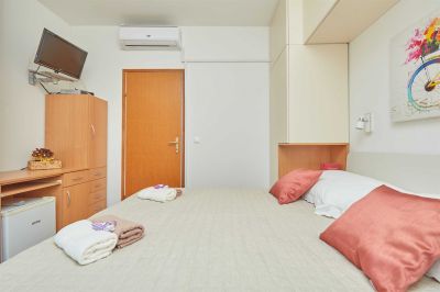 3 Double room with balcony and sea view Villa Kate Dadić