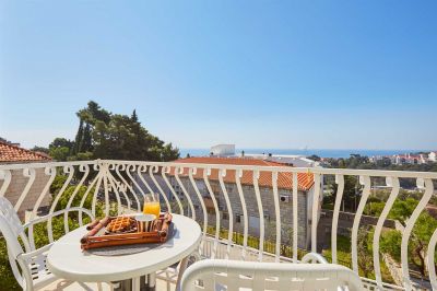 3 Double room with balcony and sea view Villa Kate Dadić