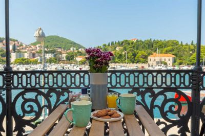 2 ZINGIBER Double room with balcony and sea view Boutique Villa Root