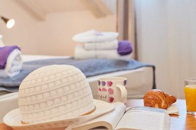 9 ARTEMISIA Loft Double Room with sea view Boutique Villa Root