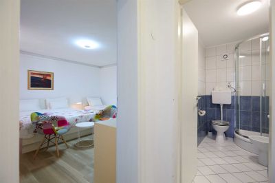 Azinovic Apartment - Lily